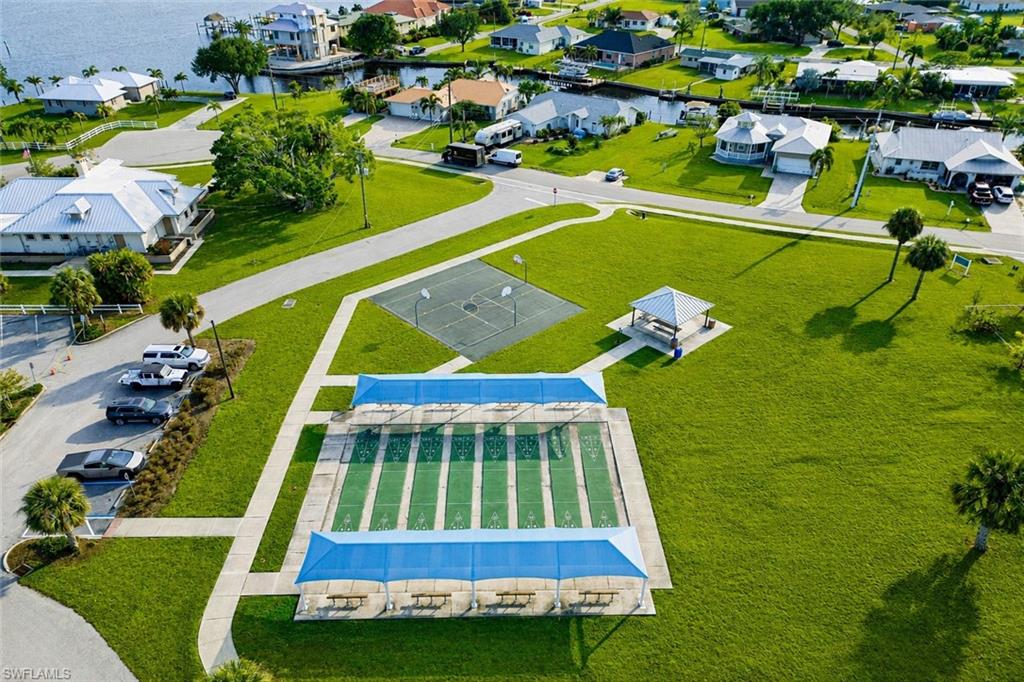 Harbour Heights Park - Shuffleboard Courts, Basketball Courts