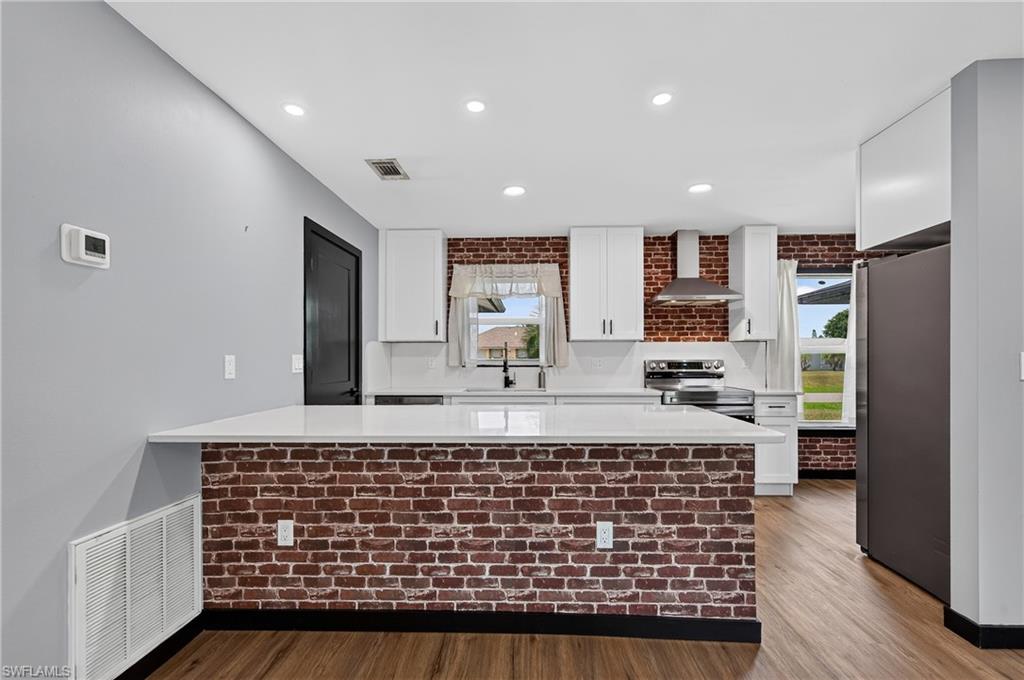27072 Hillshire LN photo 15