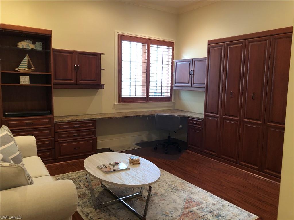 1400 Gulf Shore BLVD N 310 photo 22