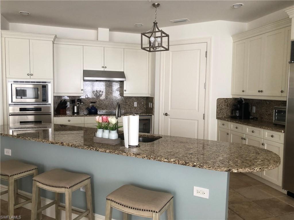 1400 Gulf Shore BLVD N 310 photo 9