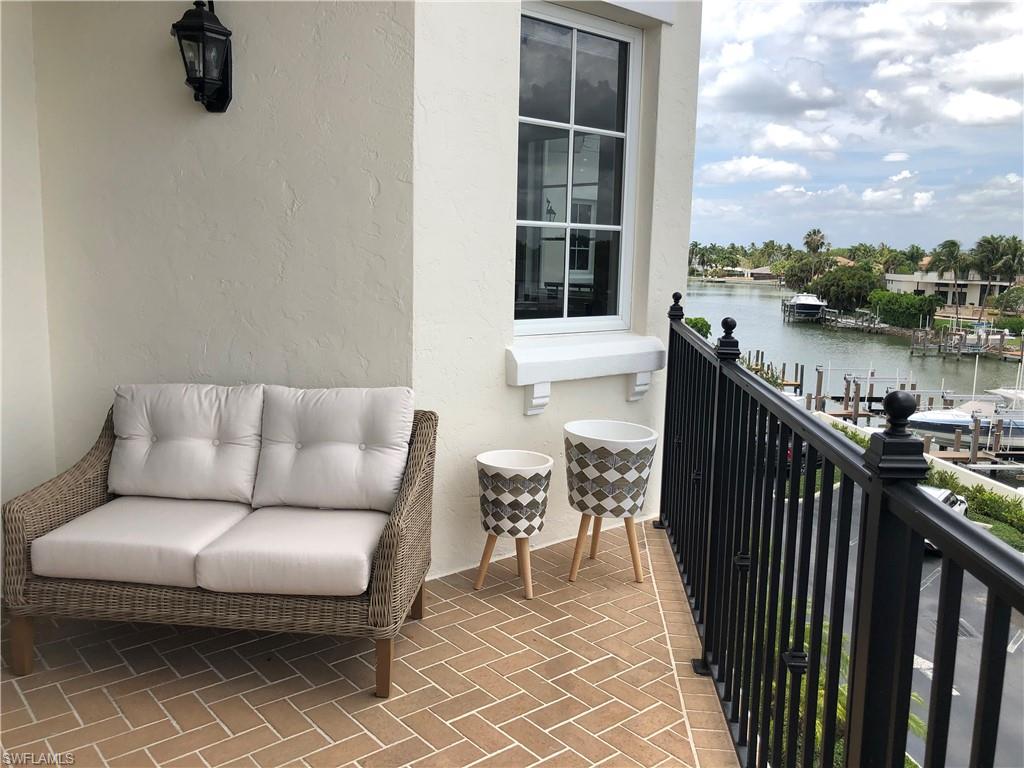 1400 Gulf Shore BLVD N 310 photo 24