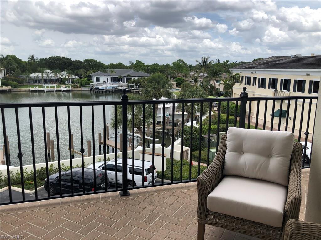 1400 Gulf Shore BLVD N 310 photo 25