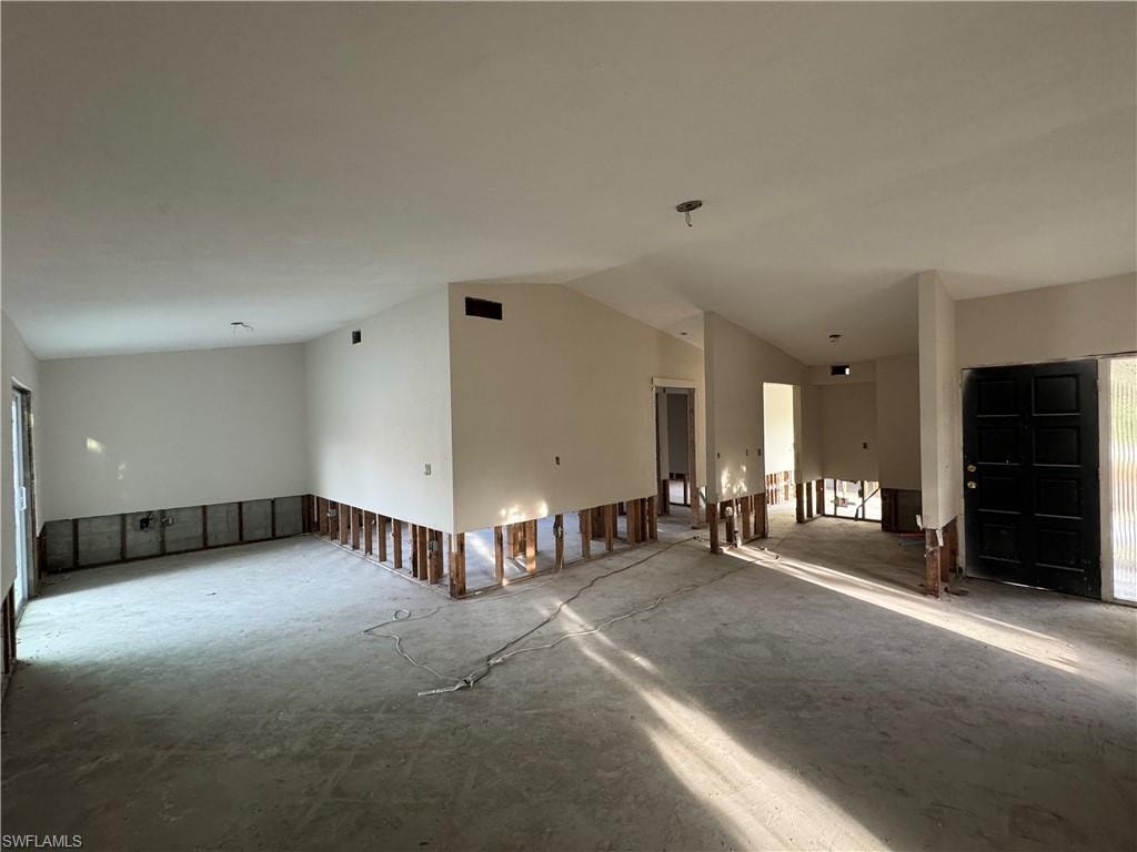 1683 Atlanta Plaza DR