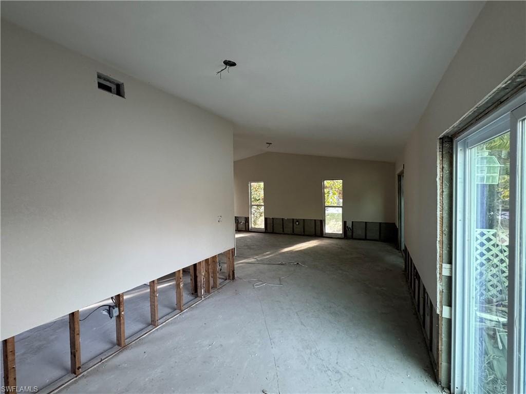 1683 Atlanta Plaza DR photo 8
