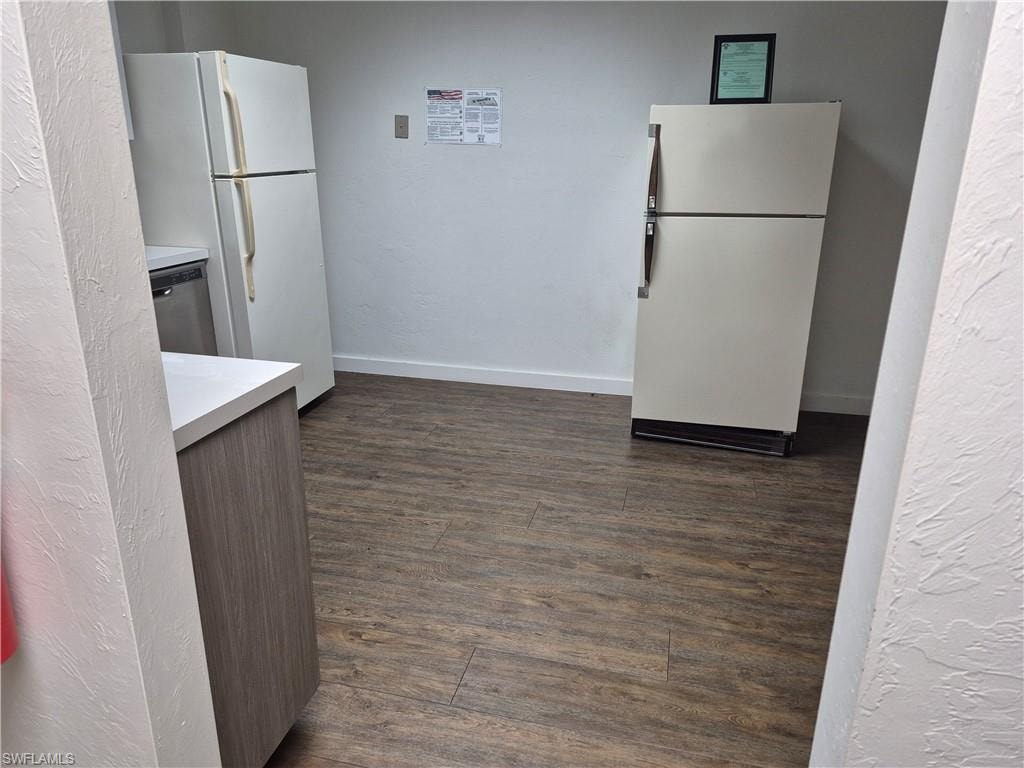 1625 Hendry ST 400 photo 10
