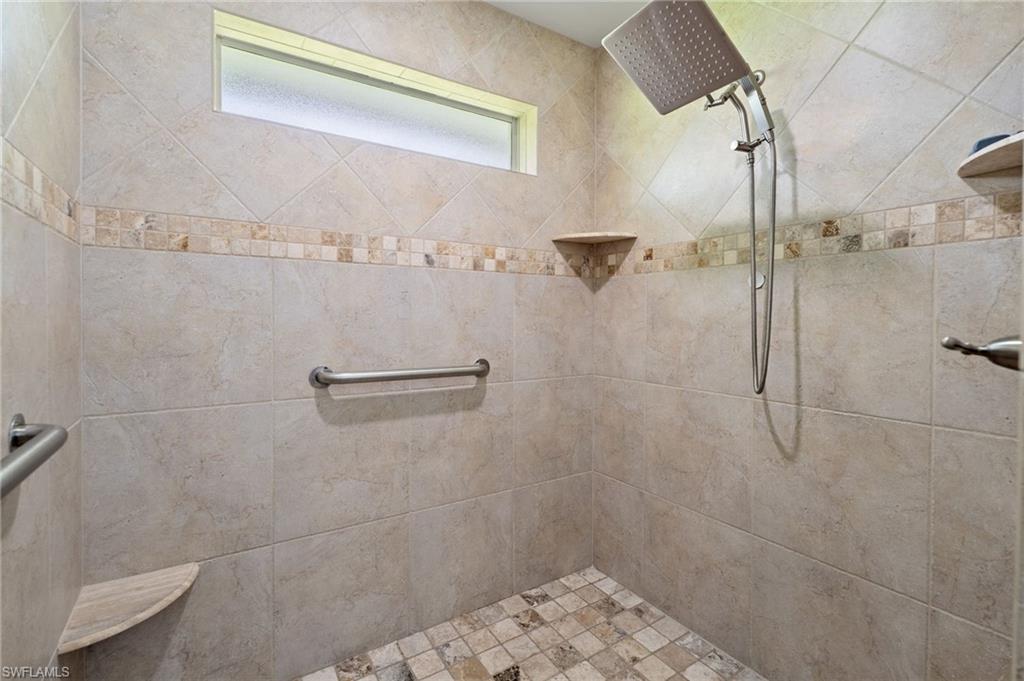 Master Suite 1st floor