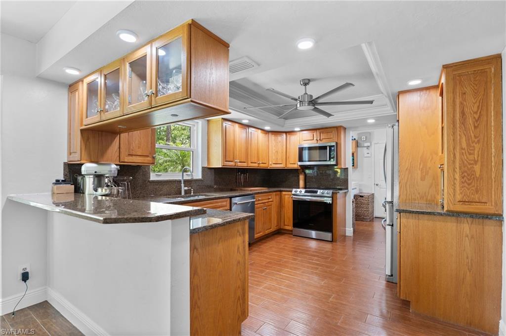 201 Perkins DR photo 10