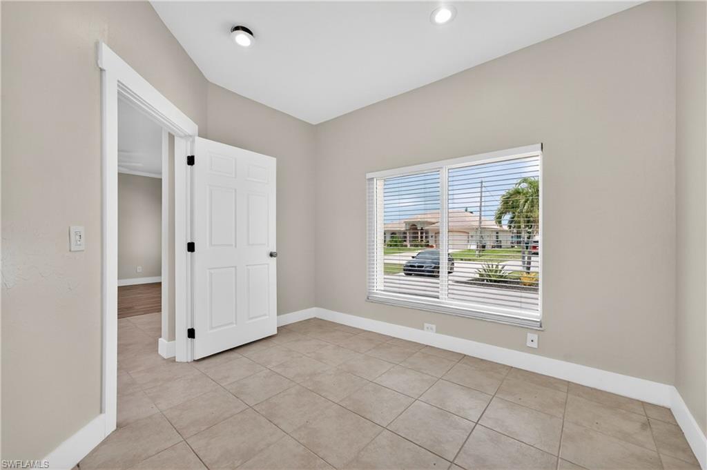 3310 SW 26th AVE photo 16