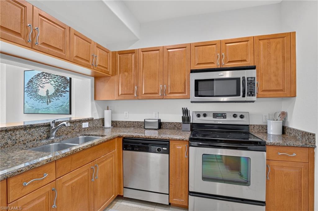 13110 Bella Casa CIR 102 photo 13
