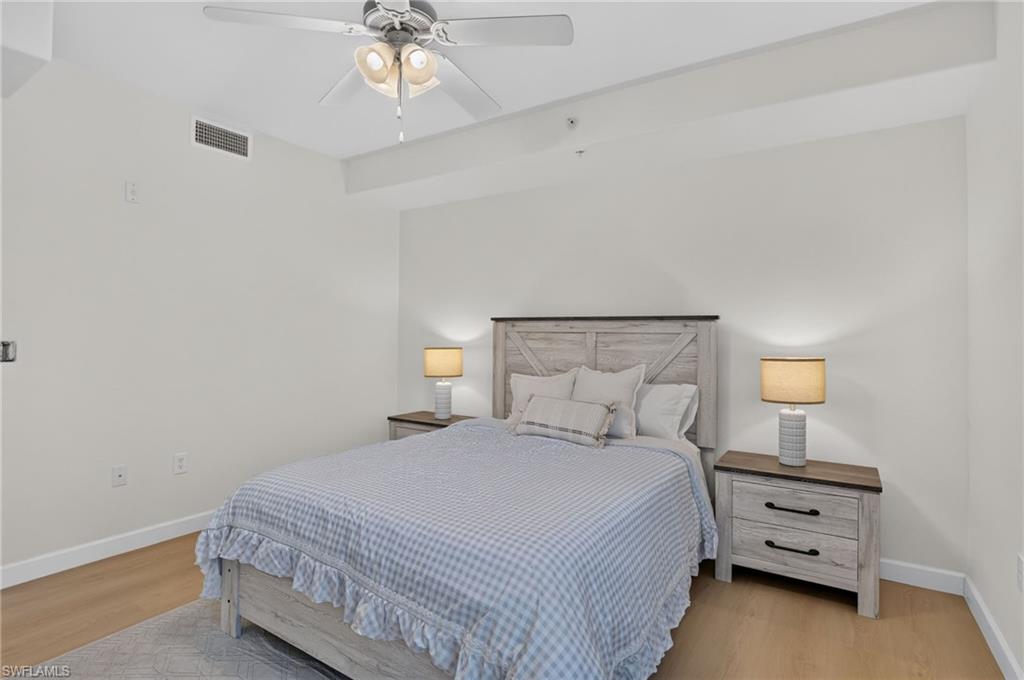 queen bed
