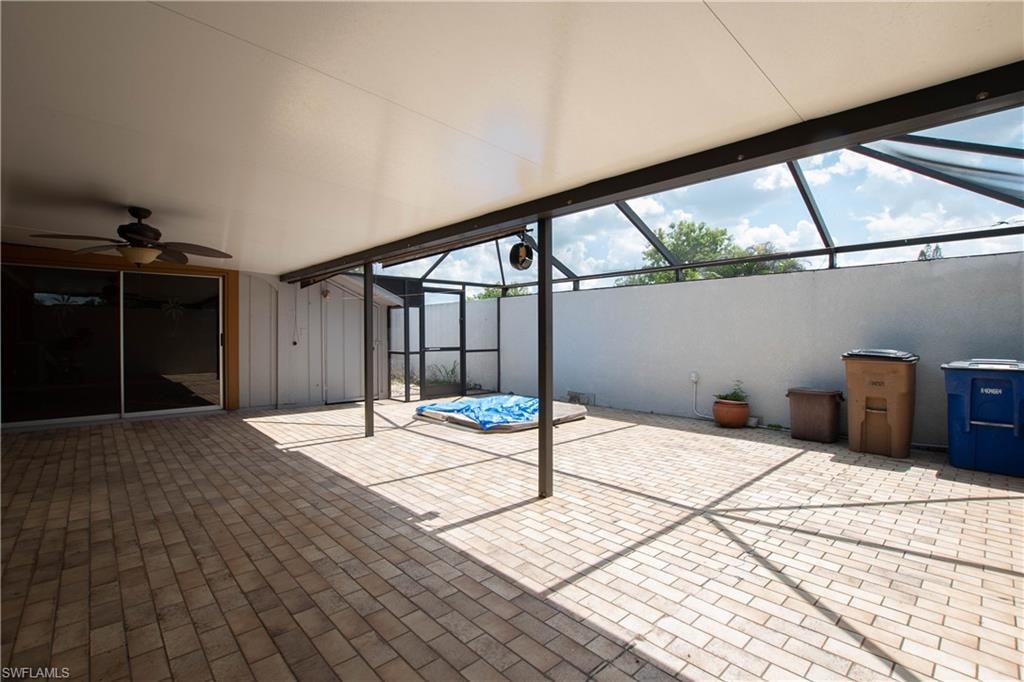 9749 Maplecrest CIR photo 19