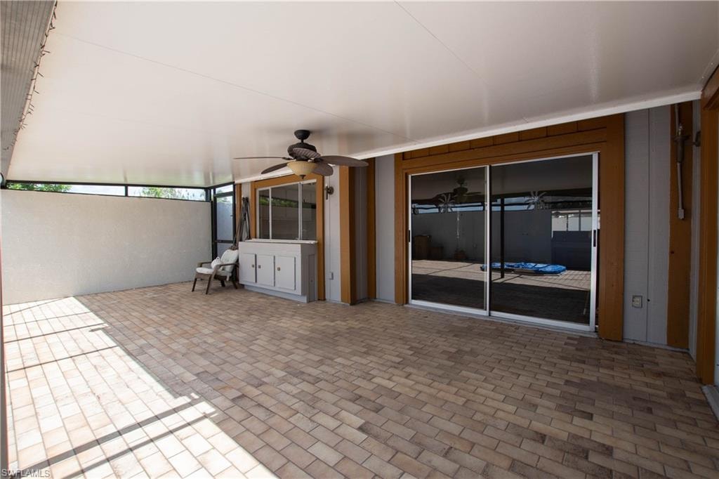 9749 Maplecrest CIR photo 21