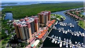 1/4 MILE FROM RUMRUNNERS/CAPE H