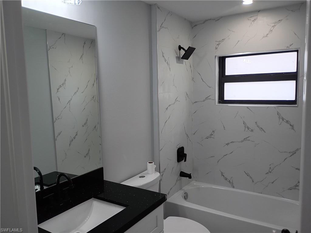 4560/4562 Golfview BLVD photo 6