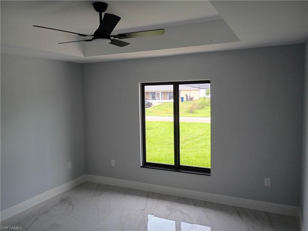 4560/4562 Golfview BLVD