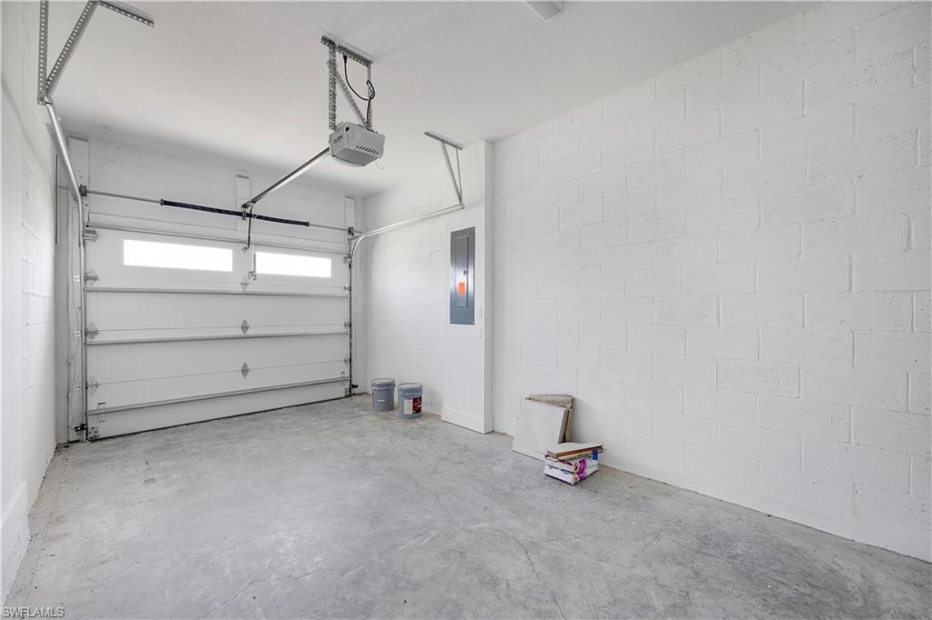 5574 Cassidy LN photo 9