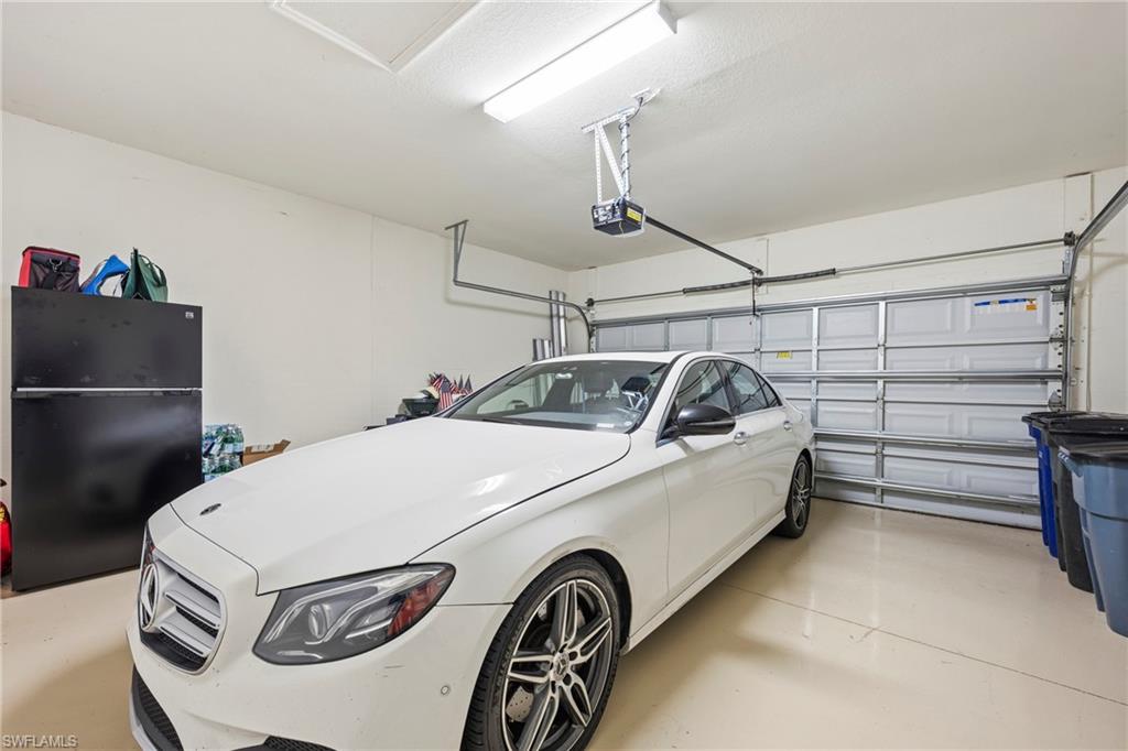 Spacious garage