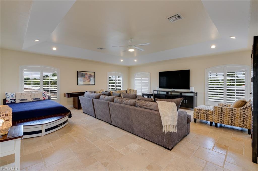 Large upstairs living/game room.