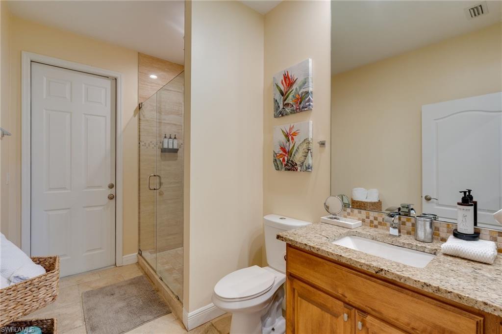 Downstairs bath/pool bath