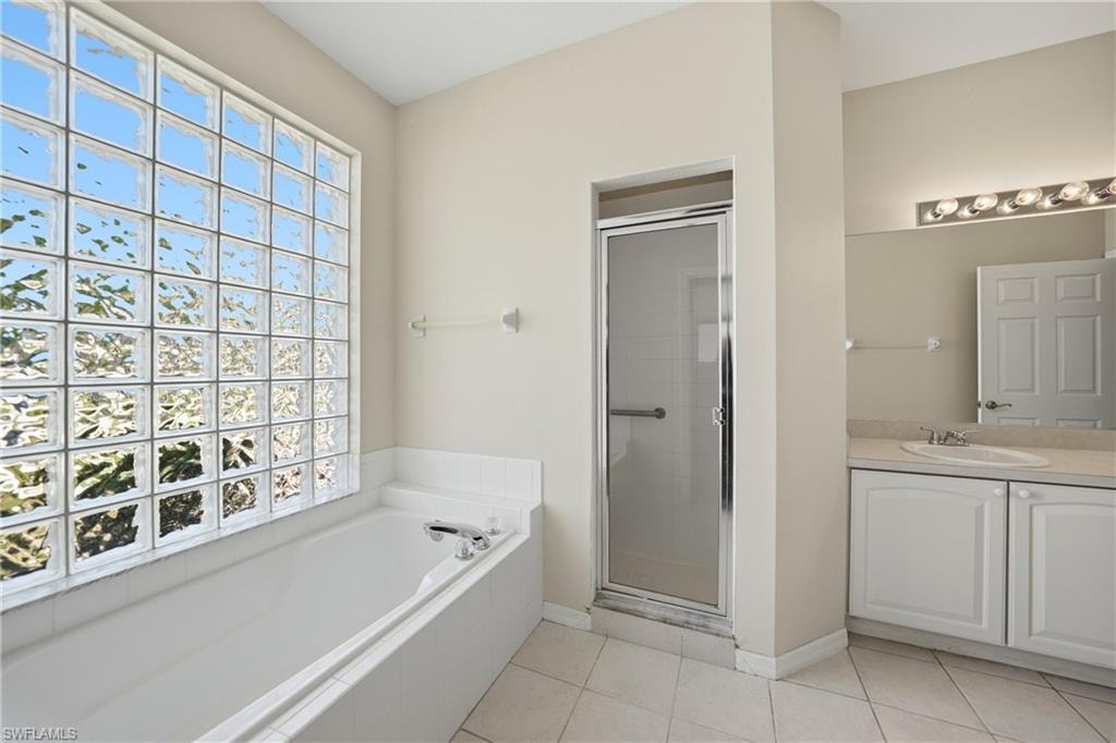 24191 Buckingham WAY photo 16