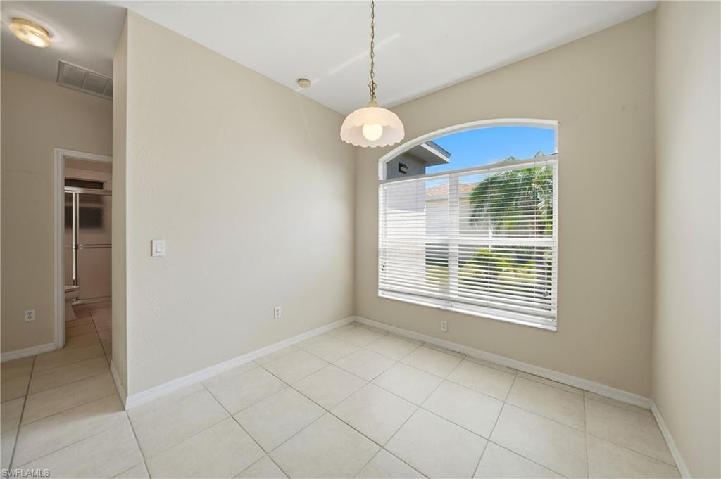 24191 Buckingham WAY photo 9