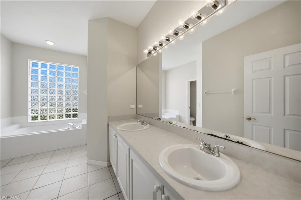 24191 Buckingham WAY photo 15
