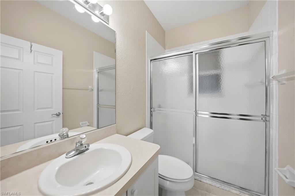 24191 Buckingham WAY photo 19