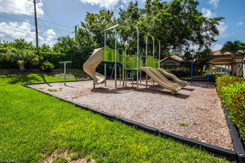 7846 Gardner DR 102 photo 31