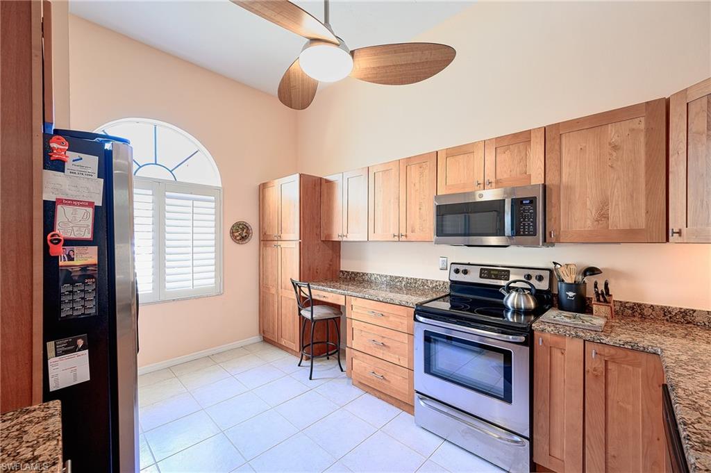 559 Beachwalk CIR U-203 photo 13