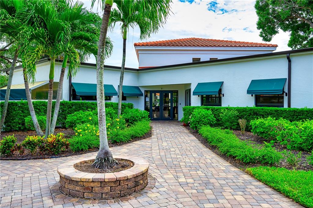559 Beachwalk CIR U-203