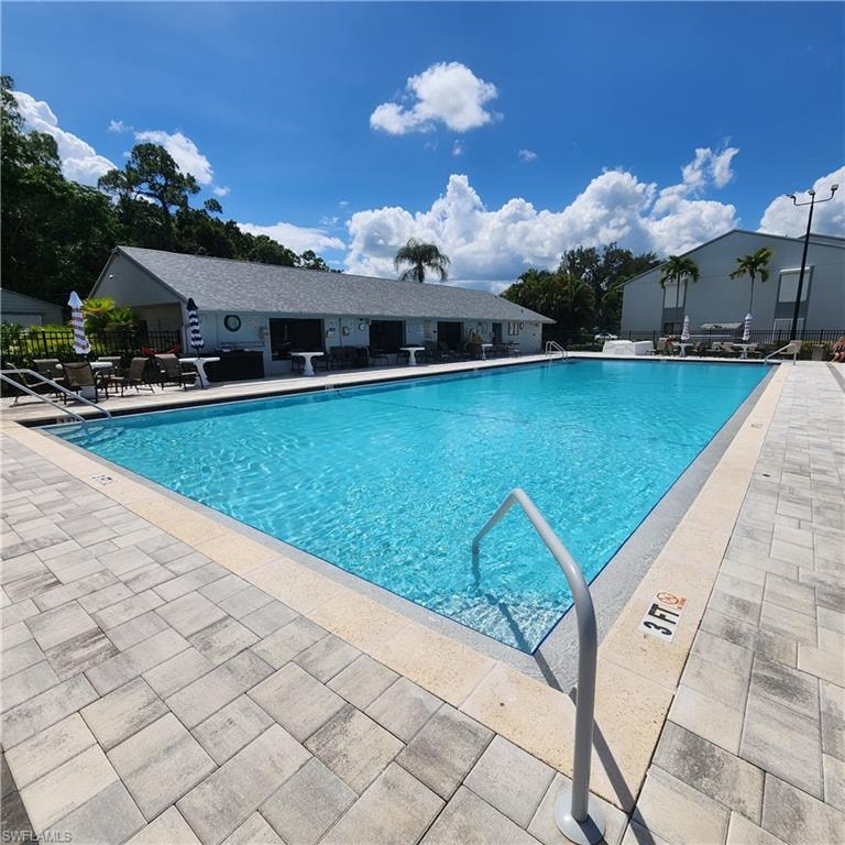 Clubhouse & Heated Pool