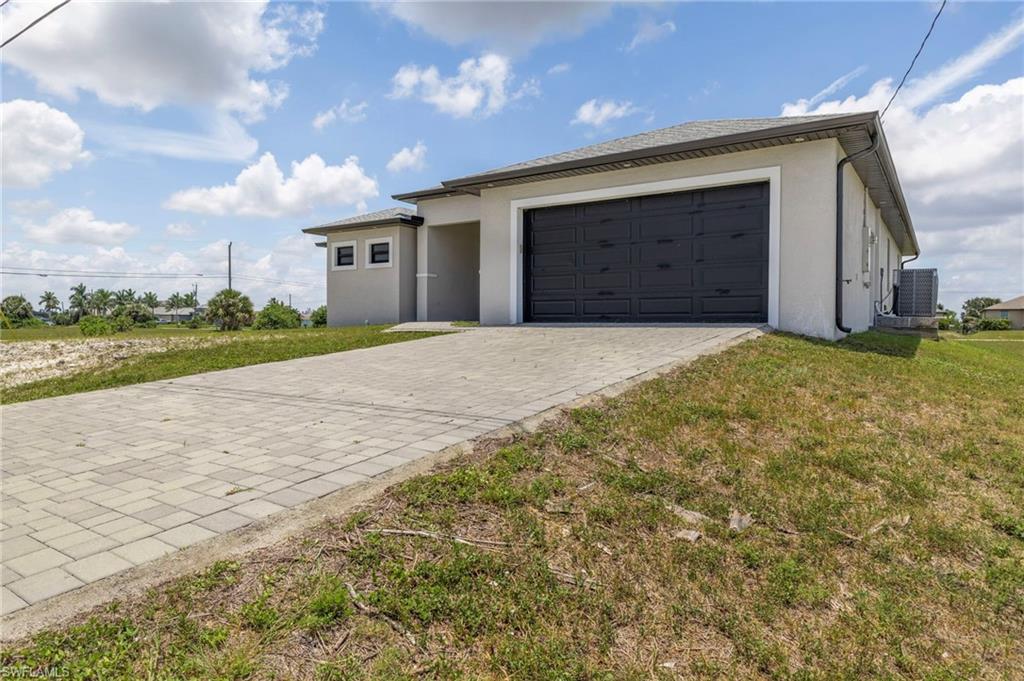 4304 Jacaranda PKWY W
