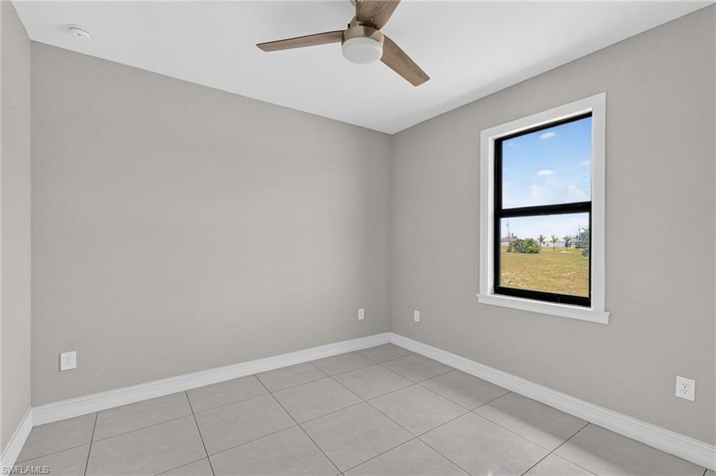 4304 Jacaranda PKWY W photo 34
