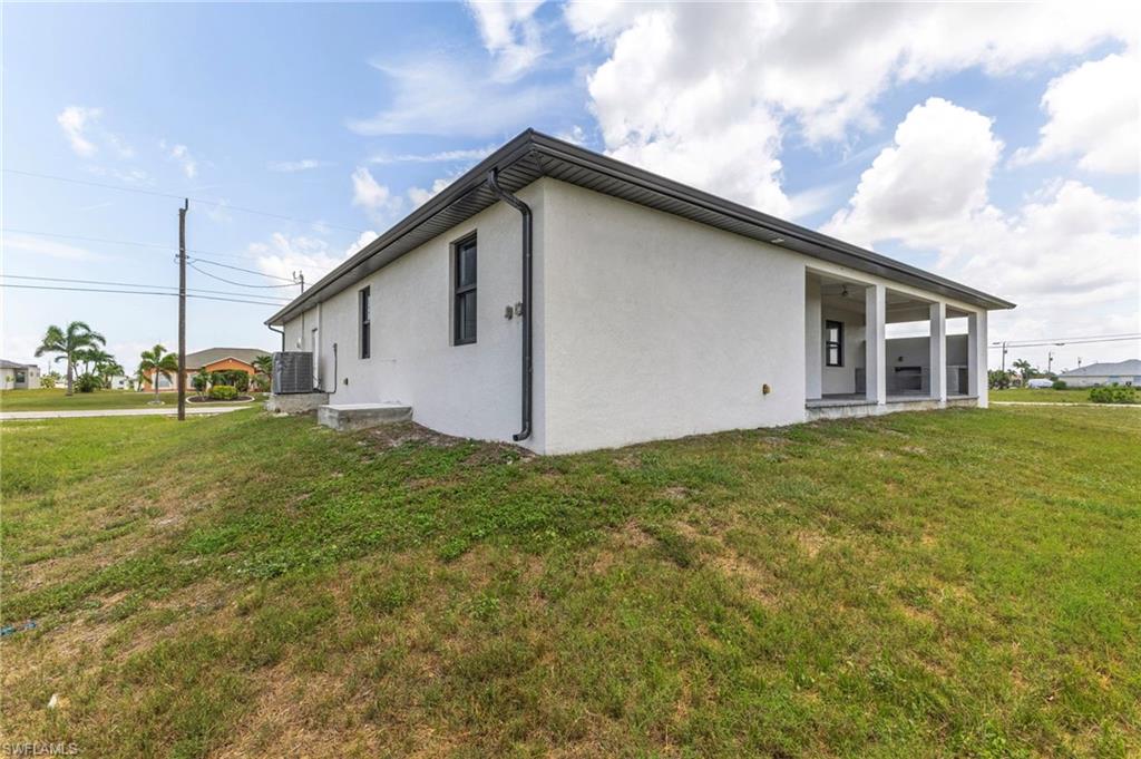 4304 Jacaranda PKWY W photo 8
