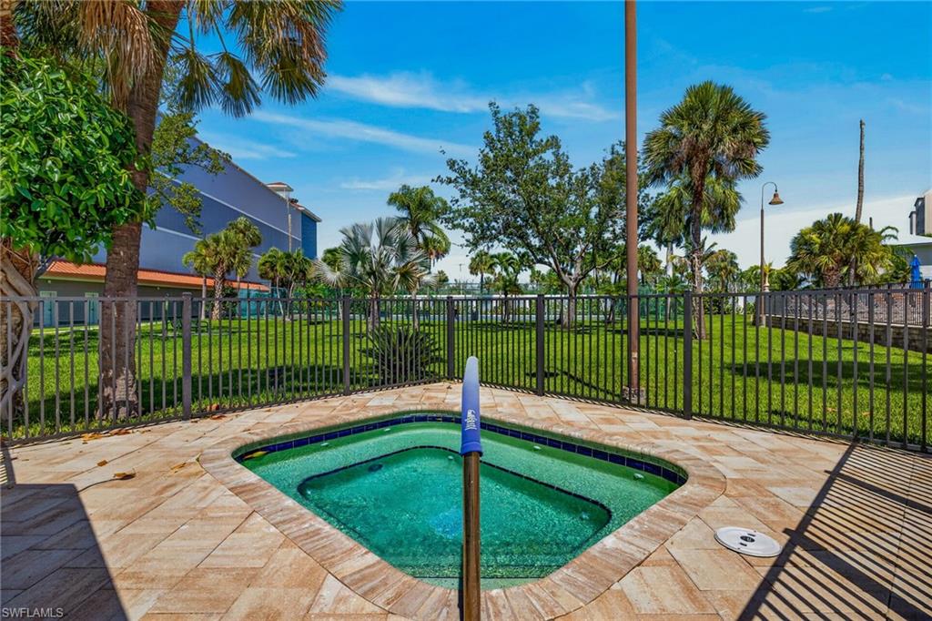 15011 Punta Rassa RD 905 photo 40