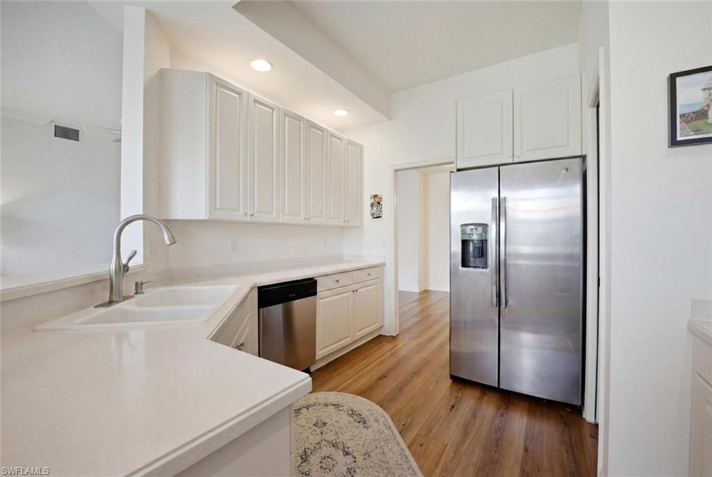 5120 Hyde Park CT 103 photo 13