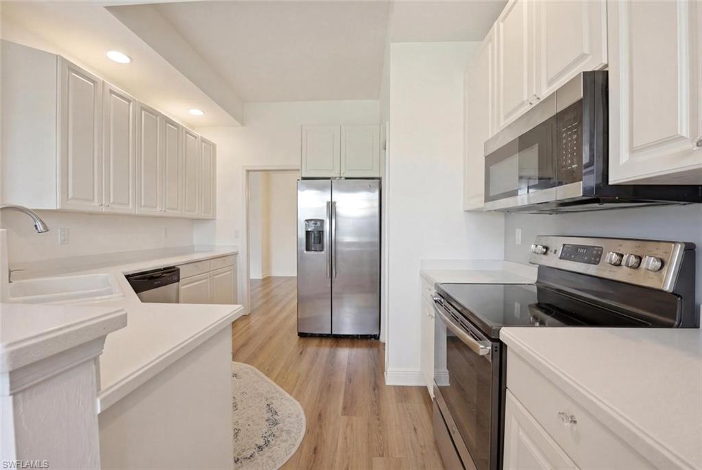 5120 Hyde Park CT 103 photo 11