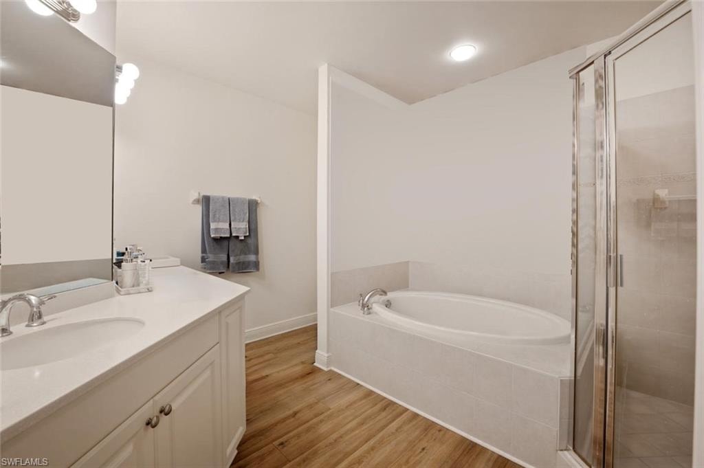 5120 Hyde Park CT 103 photo 19
