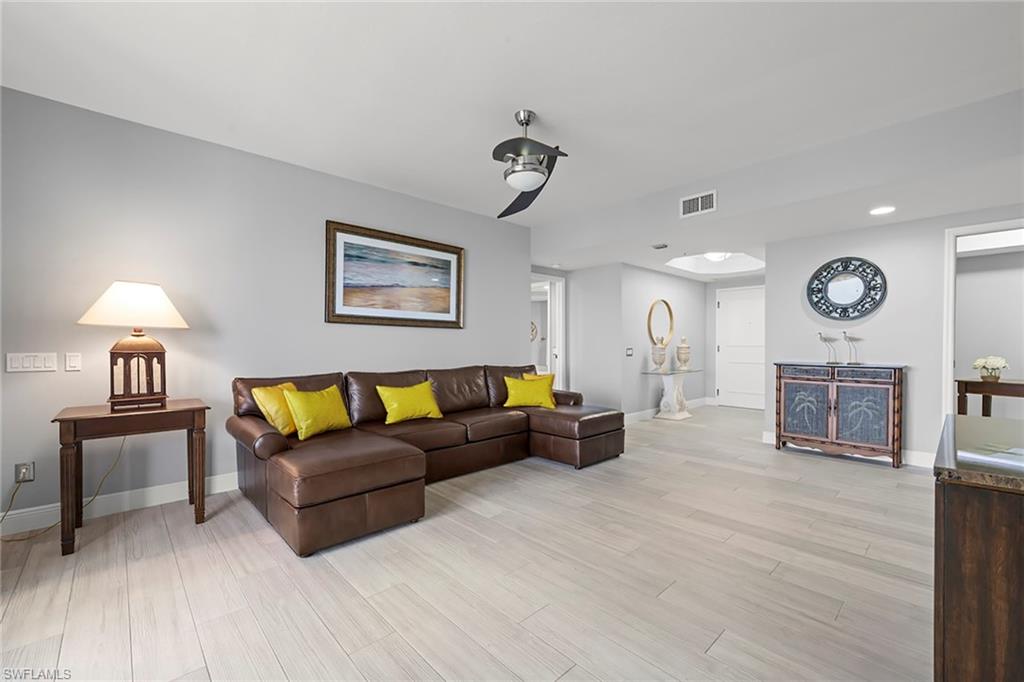23650 Via Veneto BLVD W 802 photo 23
