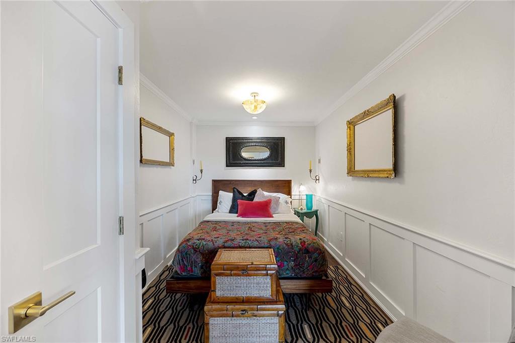 555 Park Shore DR B408 photo 23