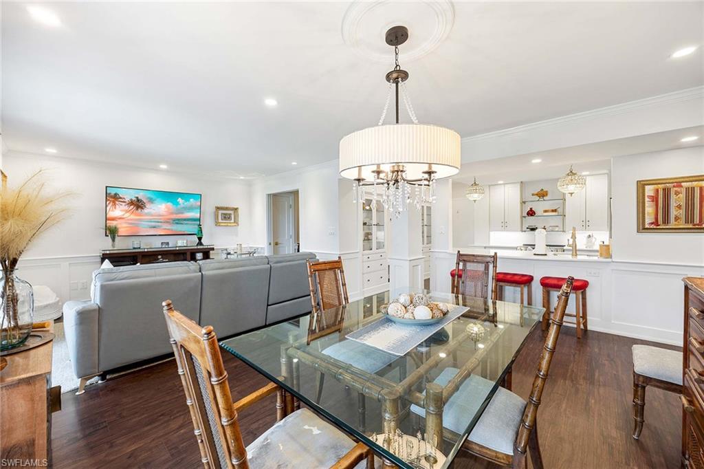 555 Park Shore DR B408 photo 12