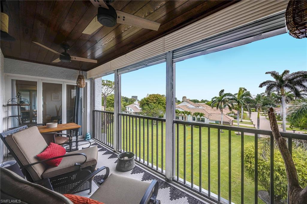 555 Park Shore DR B408 photo 24