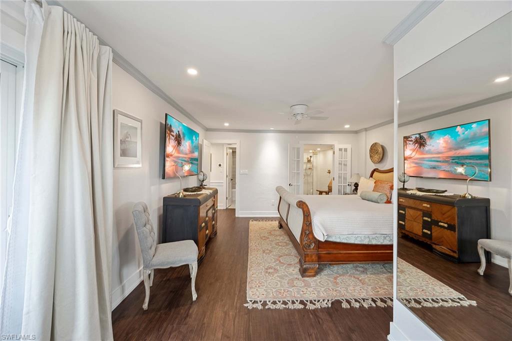 555 Park Shore DR B408 photo 19