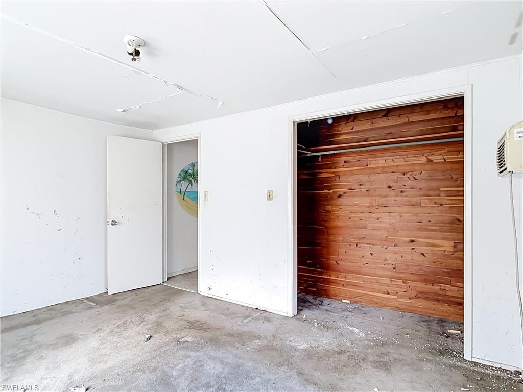 8318 Roosevelt ST photo 31