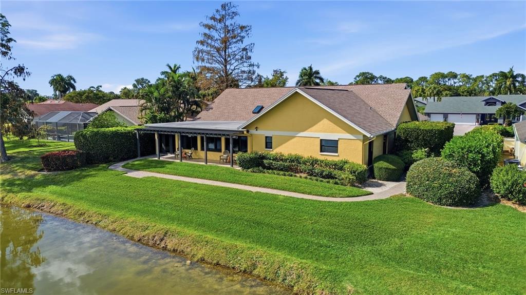 Lakefront home with expansive yard and rare waterfront setting in Kings Lake