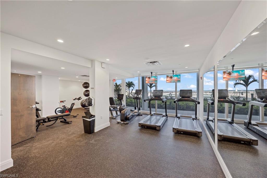 3443 Gulf Shore BLVD N 707 photo 32