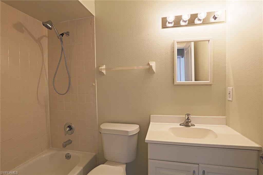 4417 SW Santa Barbara PL photo 10