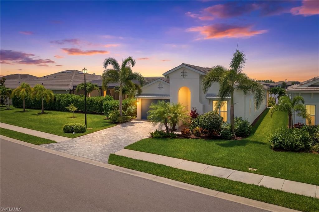 8980 Mustique LN
