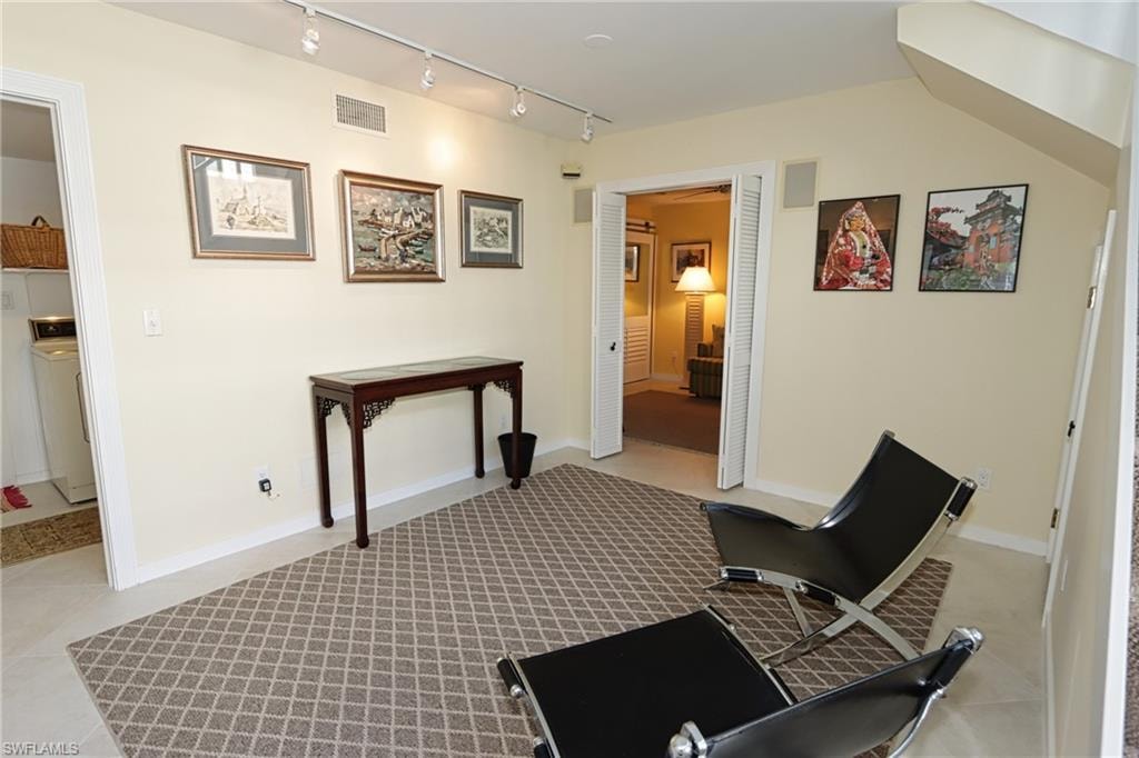 Ground Floor Foyer/Entry/Sitting Area