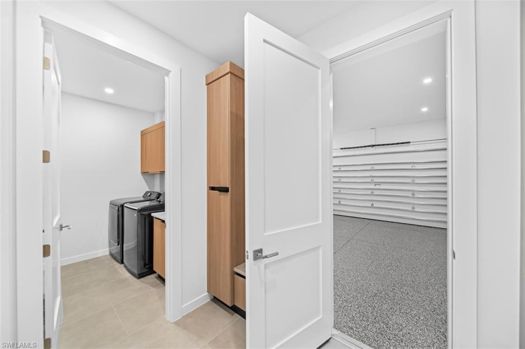 1419 SW 15th TER photo 22